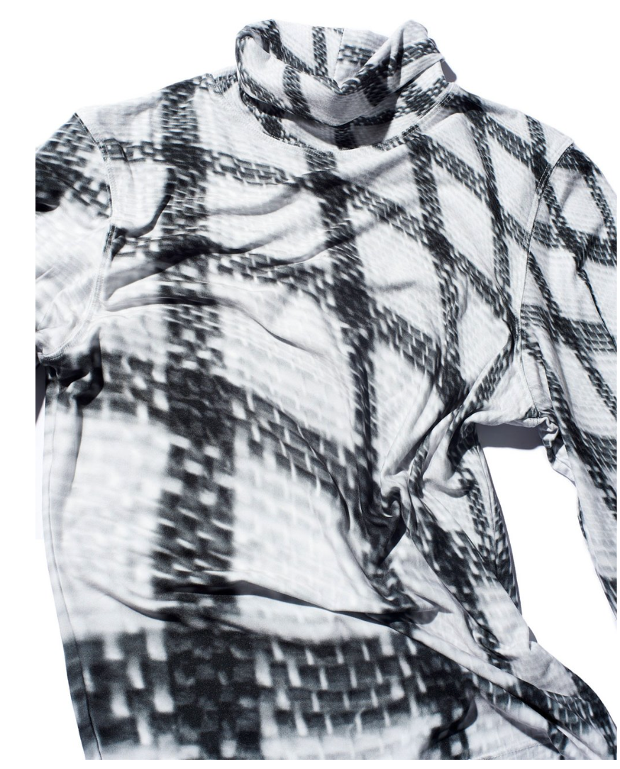 Grid Print Contour Turtleneck